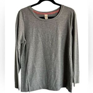 NWT HUE- Women’s Gray Long Sleeve Lounge Tee Top with Graphic Sleeve - Size S